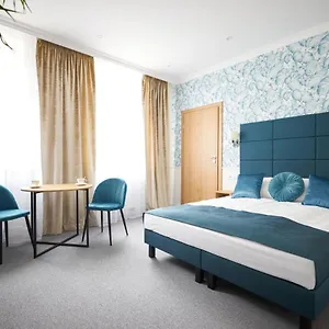 3* Aparthotel Klasztorna 25